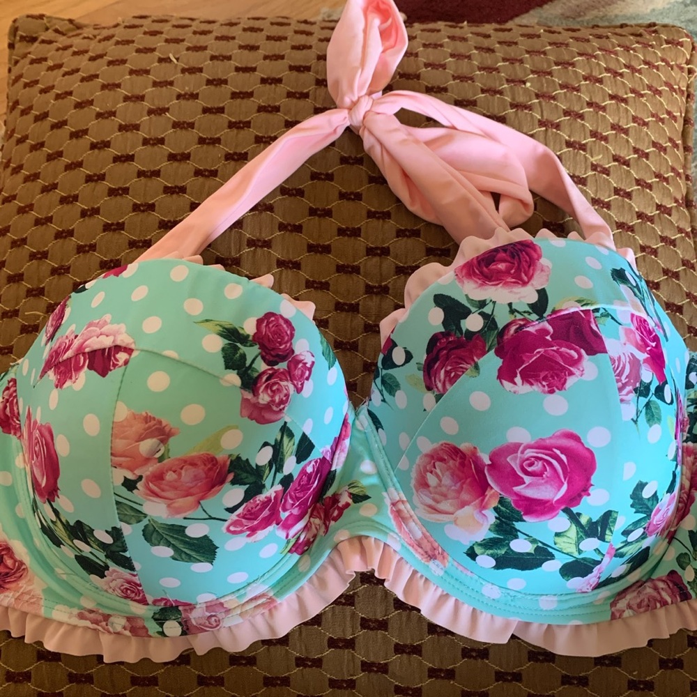 plus floral and polka, mint colored bikini top.